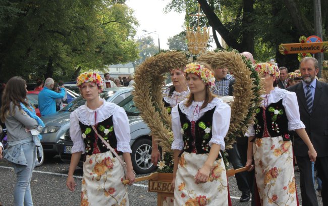 Diecezjalne dożynki w Rudach