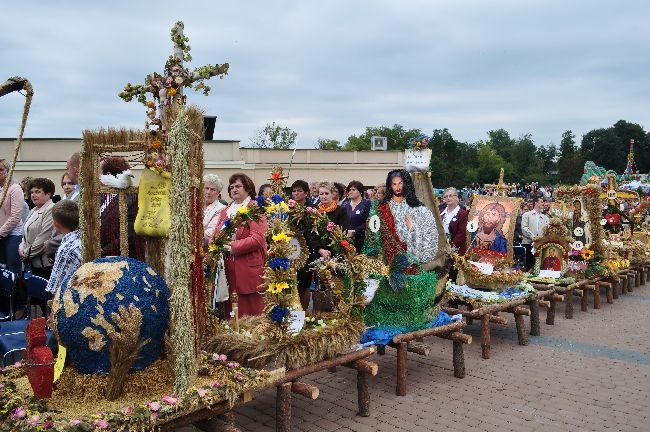 Dożynki diecezjalne w Strzegowie - cz. 2