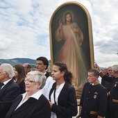  Obraz i relikwie będą odwiedzały parafie, domy zakonne, szpitale i więzienia