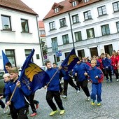 Część uczestników inauguracyjnego biegu ulicami Płocka  wzięła udział w sobotniej sztafecie do Warszawy