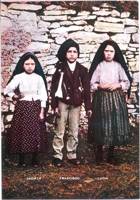 od lewej: Hiacynta, Franciszek i Łucja
