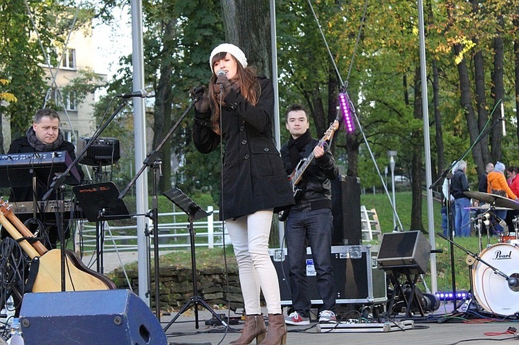 Wniebowzięci i Magda Anioł na scenie BCK - cz. 1