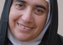 Zakonnica z Kościoła melchickiego s. Agnès-Mariam de la Croix opracowała raport na temat użycia broni chemicznej w Syrii w sierpniu br. Jego wyniki są zaskakujące