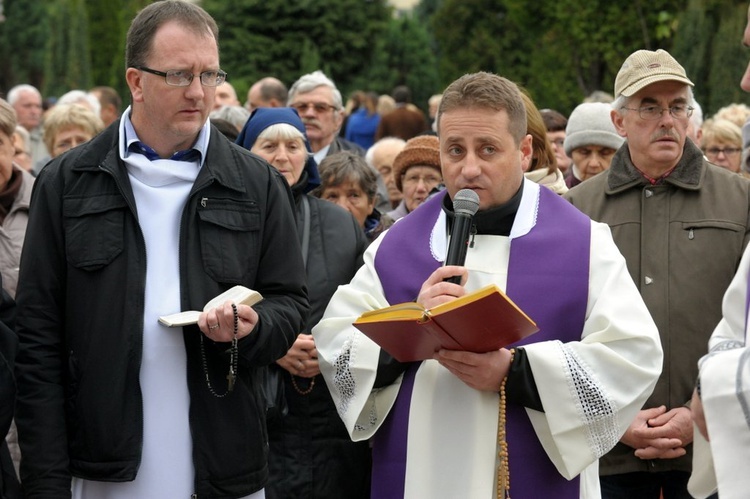 Procesja za zmarłych