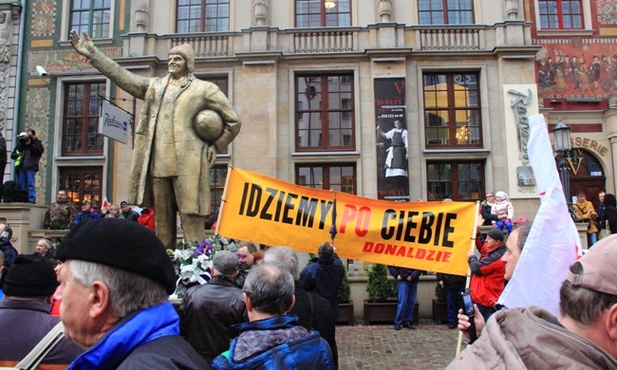 Związkowcy manifestują w Gdańsku