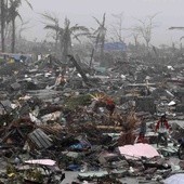 Filipiny: Co najmniej 10 tys. ofiar