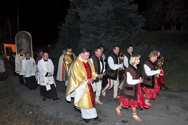  Wprowadzenie obrazu i relikwii do kościoła w Jazowsku 