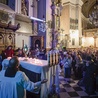 Rzeszowski kościół pęka w szwach. W rekolekcjach prowadzonych przez Witka Wilka (poniżej) uczestniczy ponad 500 osób