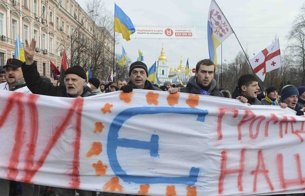 Politycy spierają się o przyczyny fiaska umowy UE-Ukraina