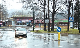   Zakopiański dworzec PKS na razie odstrasza turystów i jest antyreklamą dla stolicy polskich Tatr, z czego doskonale zdają sobie sprawę władze miasta