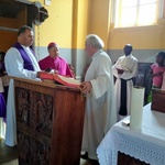 Bp Henryk Tomasik odwiedza misjonarzy w Zambii