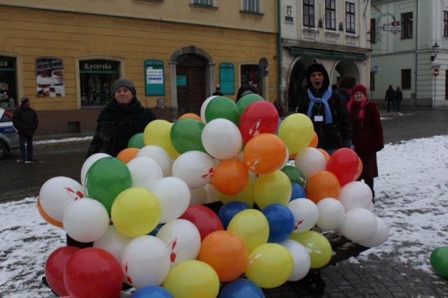 Cieszyniacy poszli w pochodzie dla rodziny