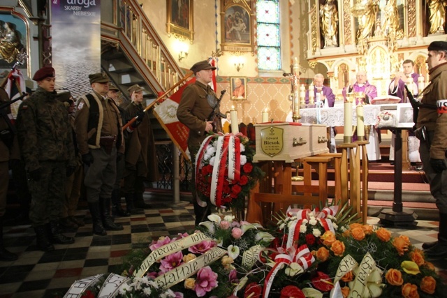 Pożegnanie partyzanta NSZ Edwarda Biesoka