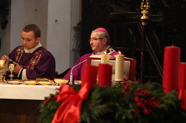 Msza św. żałobna za duszę śp. prof. Brunona Synaka