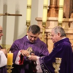 Bp Tadeusz Rakoczy z klerykami w seminarium