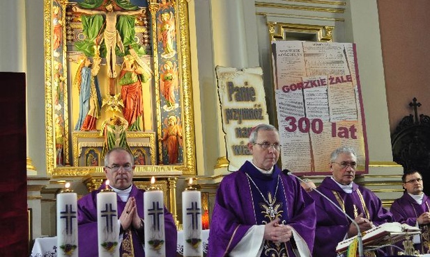 Uroczystościom jubileuszowym w Mławie przewodniczył bp Piotr Libera