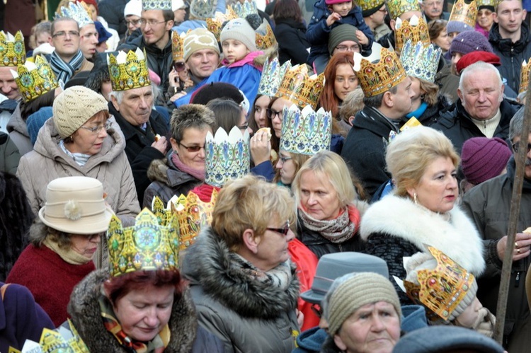 Orszak w Świdnicy - hołd na Rynku