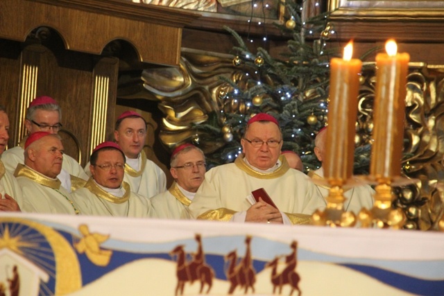 Pierwsze błogosławieństwo bp. Romana Pindla