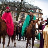  W Szczecinku orszak królewski uczestniczył w rozgrywających się na ulicach miasta jasełkach