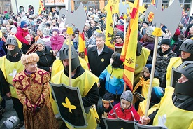 W Gliwicach trzy pochody wyruszające z różnych punktów miasta spotkały się na rynku