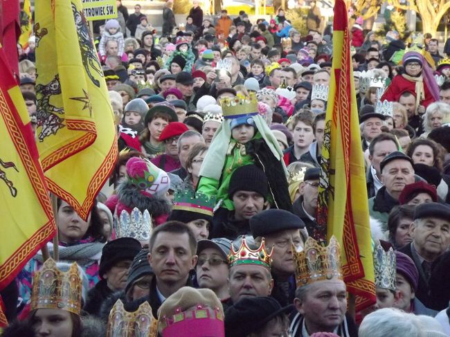 Orszak Trzech Króli w Ostrowcu 