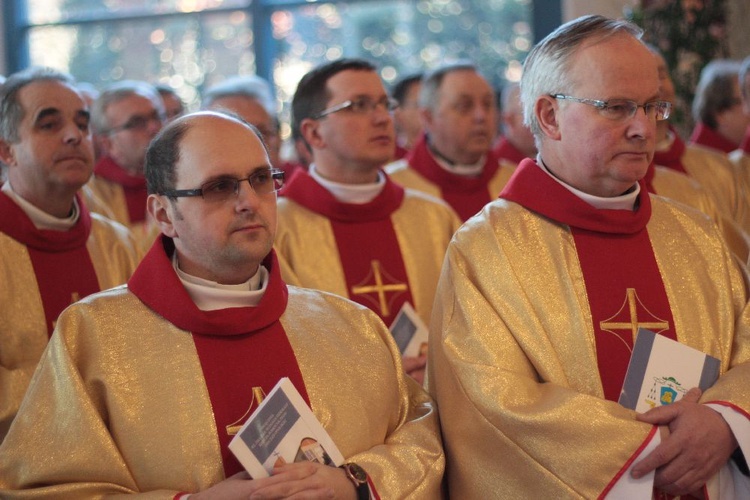 Goście i uczestnicy święceń biskupich