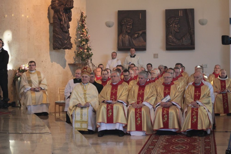 Goście i uczestnicy święceń biskupich