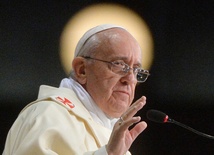 Papież ostro o skandalach w Kościele