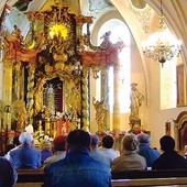 Wokół Maryi w Starym Wielisławiu wierni gromadzą się od wieków