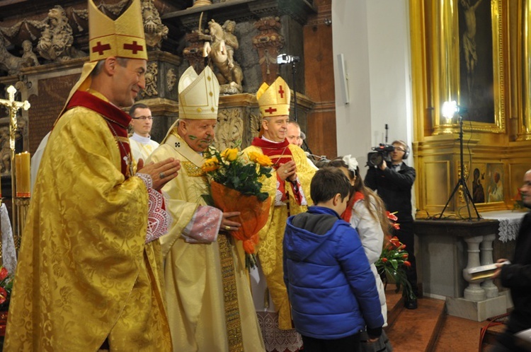 Święcenia biskupie - liturgia eucharystyczna