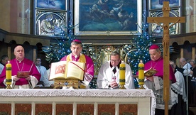   Biskupi pobłogosławili uczestników nabożeństwa ekumenicznego