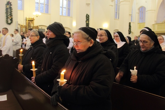 Archidiecezjalne obchody święta Ofiarowania Pańskiego 