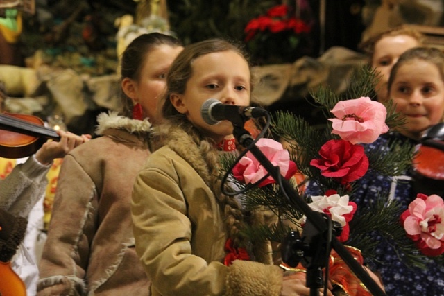 Koncert Józefa Skrzeka i górali dla Stecówki