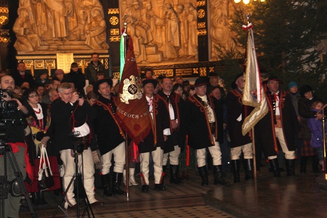 Koncert Józefa Skrzeka i górali dla Stecówki