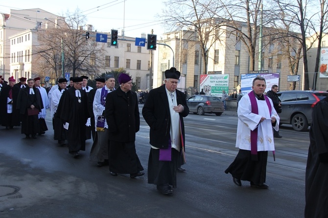 Pogrzeb bp. Tadeusza Szurmana