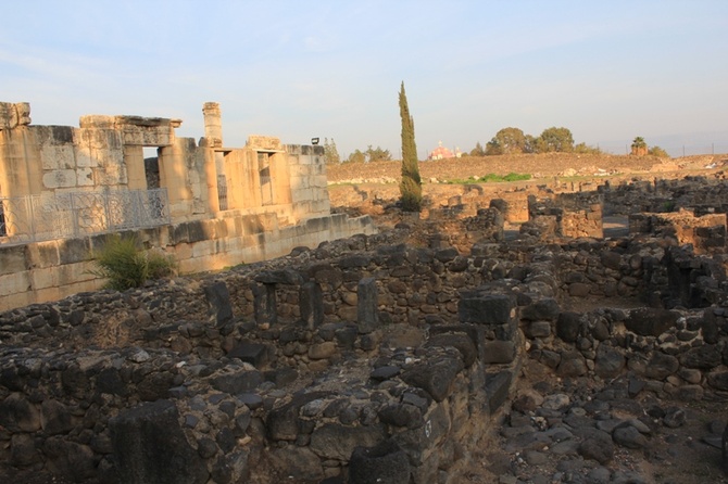 2. W Galilei, nad Jordanem, na Górze Tabor i na pustyni