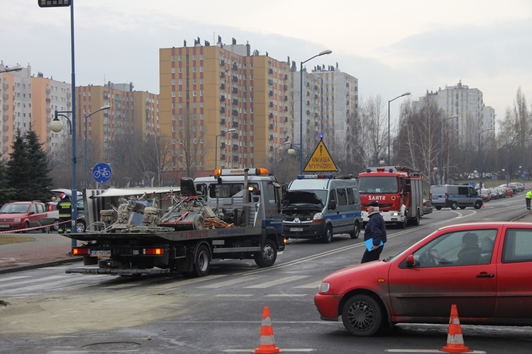 Wypadek autobusu w Katowicach