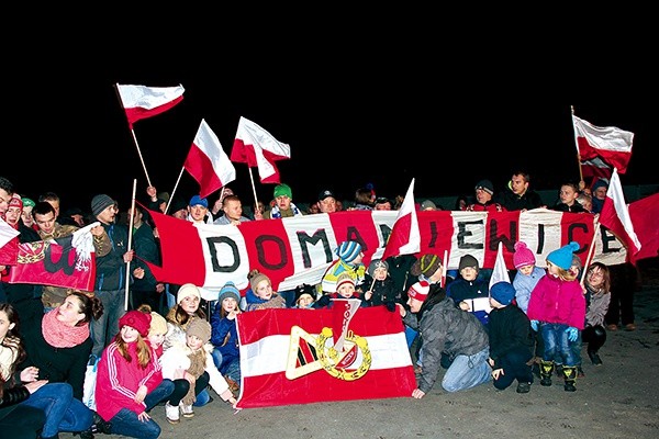  Na boisku w Domaniewicach długo świętowano jego sukces