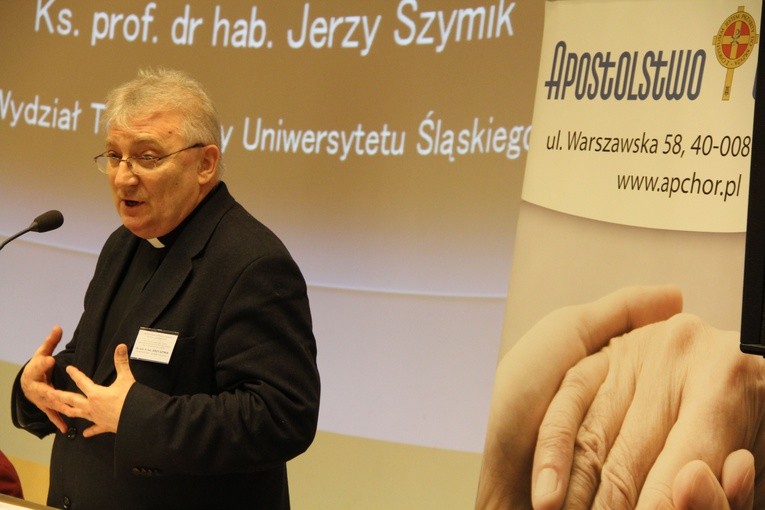 Ks. prof. Szymik o Bogu współcierpiącym