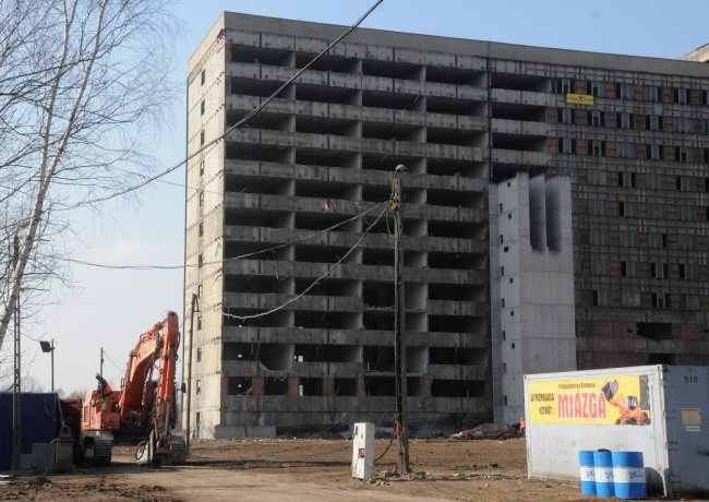 Rozbiórka szpitala Religii w Zabrzu (2)