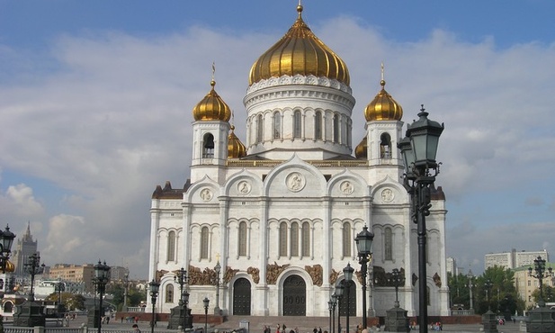Rosja: kotrowersyjny duchowny zwolniony