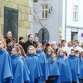  DSM-ki z sądeckiej bazyliki w oczekiwaniu na obraz 