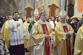 Podczas Mszy św. rozpoczynającej rekolekcje ewangelizacyjne w diecezji biskupi rozesłali ewangelizatorów