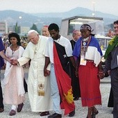  Jan Paweł II w 2000 r. spotkał się z młodymi w Rzymie