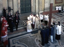 Jan Paweł II zachęcał młodych, by byli świadkami krzyża Chrystusowego