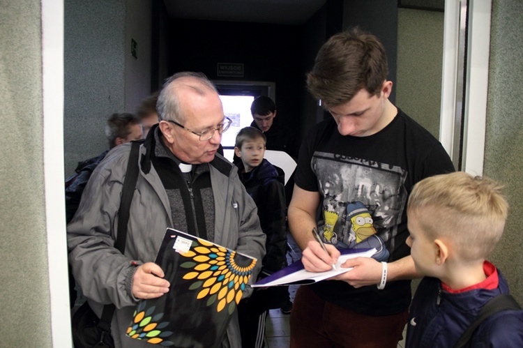 Rozgrywki ministranckie w Piekarach Śl.