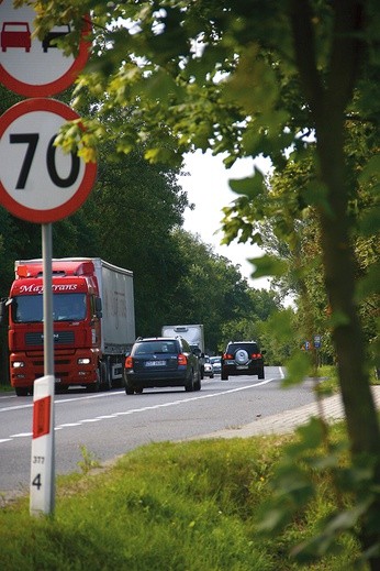  Budowa S3 ruszy, ale tylko w kierunku północnym. Tymczasem lokalne firmy liczyły na kontrakty przy budowie odcinka prowadzącego do granicy z Czechami