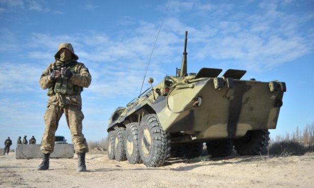 Ukraina: MON zezwolił żołnierzom na użycie broni