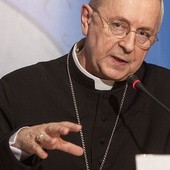 Abp Stanisław Gądecki jest od 12 marca br. przewodniczącym Konferencji Episkopatu Polski. Święcenia kapłańskie przyjął w 1973 r., sakrę biskupią otrzymał w 1992 r., od 2002 r. jest metropolitą poznańskim. Jest członkiem Rady Stałej Episkopatu Polski, przewodniczącym Komisji Duszpasterstwa, członkiem Komisji Wspólnej Rządu RP i Konferencji Episkopatu Polski, przewodniczącym Rady Programowej Katolickiej Agencji Informacyjnej. Ma 65 lat.