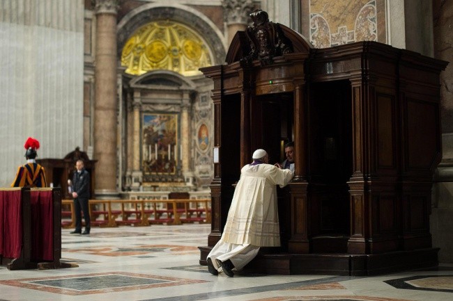 Papież Franciszek się spowiadał